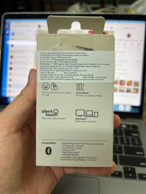 Mình dùng với Mac rất ngon, cuộn không bị dật khựng chỉ có điều là hơi nhỏ :) Full box nguyên seal