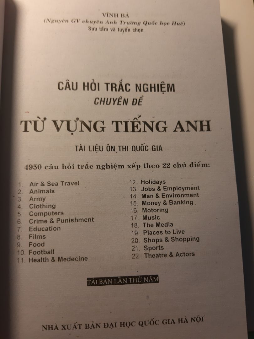giao nhanh nhưng chất giấy hơi chán :((
thấy quyển ngữ pháp giấy ok lắm mà sao...haizz :