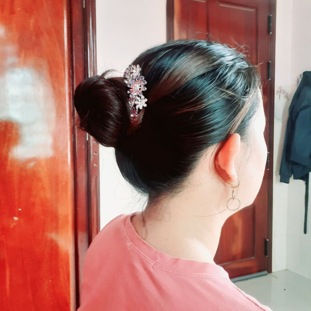 cứng cáp, chắc chấn lắm nhưng hơi nhỏ nha.