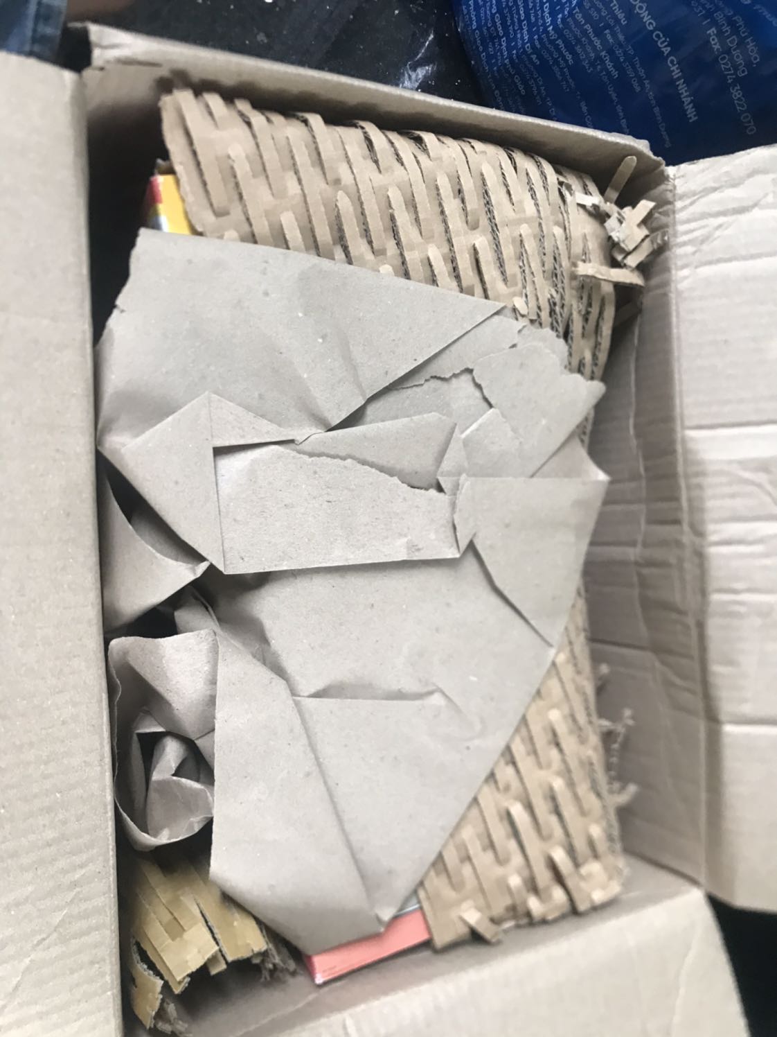 Đúng sản phẩm đặt, giao hàng lâu so với thời gian thông báo. Đóng gói chưa dc cẩn thận lắm. Chất lượng thì để thgian trả lời