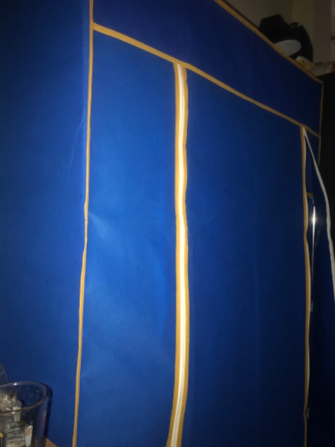 Chất lượng hàng kém, gửi hàng thiếu mất 2 cái móc treo thanh ngang để treo quần áo, đành phải tự chế. Đắt so với giá tiền.