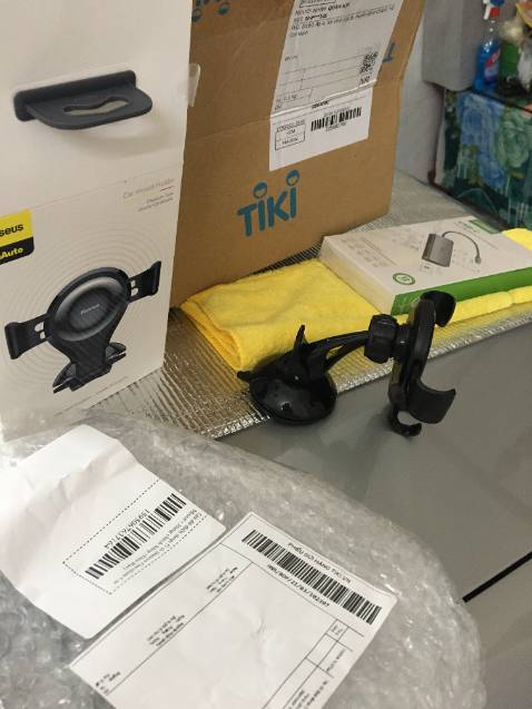 Mình mua màu Bạc - Các bạn giao màu này có phải màu Bạc?
mình đề nghị các bạn xem lại - ko đáng là nhiêu mình chịu đắt hơn vài chục ngàn nhưng đúng sản phẩm mình mới dùng ko thà vứt 
mình chờ phản hồi các bạn trong 3 ngày