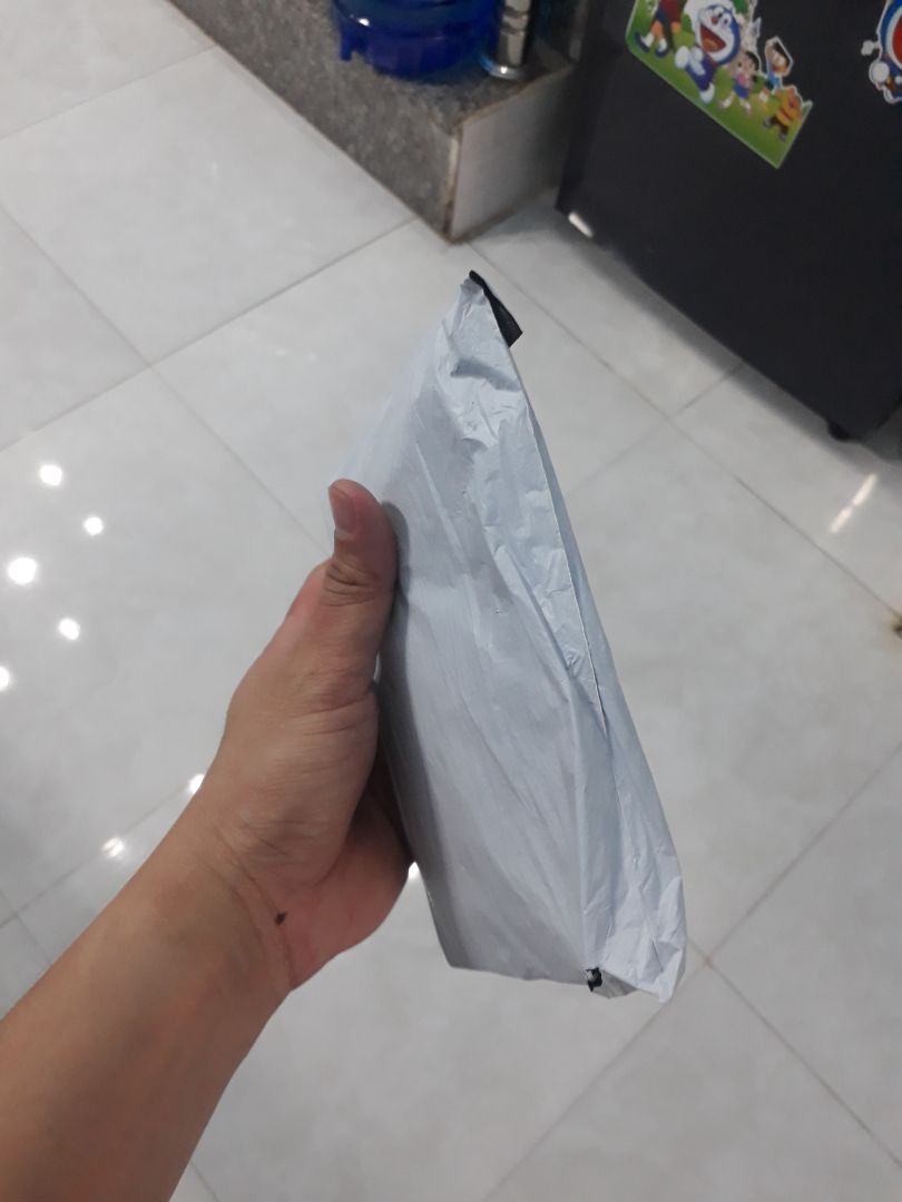 giao hàng nhanh, đóng gói cẩn thận, sản phẩm sale giá rất rẻ. hàng chuẩn ok.