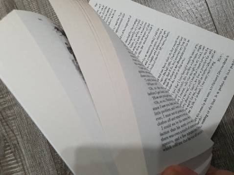 Sách rởm kinh khủng, bìa nát, in nhoè