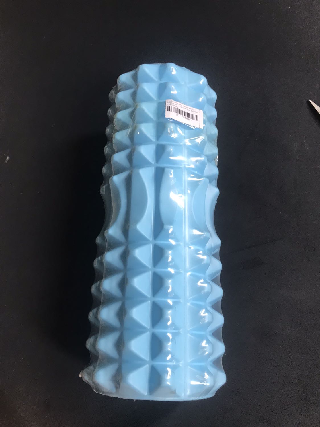 Tikinow giao hàng cực nhanh, đặt hàng đêm qua, sáng nay đã giao hàng rồi 🥰
Con lăn gai này lăn rất thích nha, mới đầu chưa quen thì cảm giác hơi đau 🤣