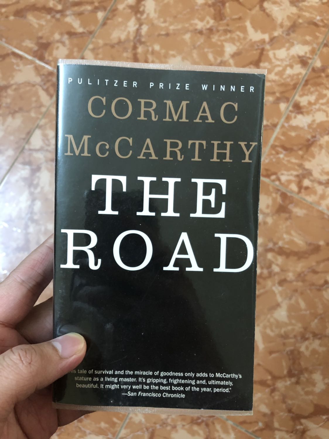 Sách hơi cũ một tẹo nhưng cũng là tạm được! Tiki giao sách đúng hạn!