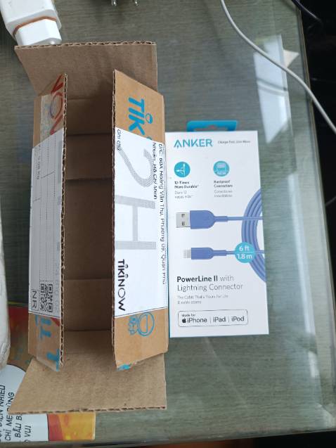 Vừa nhận hàng , đóng gói kỹ lưỡng , nhìn đẹp và chắc chắn nhưng tìm hoài kg thấy chế độ bảo hành nên kg đc 5 sao Vừa nhận hàng , đóng gói kỹ lưỡng , nhìn đẹp và chắc chắn nhưng tìm hoài kg thấy chế độ bảo hành nên kg đc 5 sao