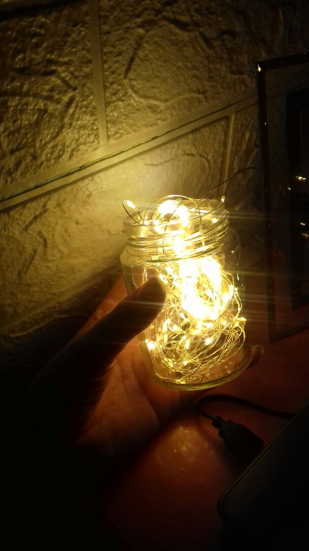 Đẹp dã man con ngan luôn á mọi người. Mua về lấy cái hũ thủy tinh nhỏ nhỏ bỏ vào bật trong phòng là có cảm hứng làm việc học tập liền.