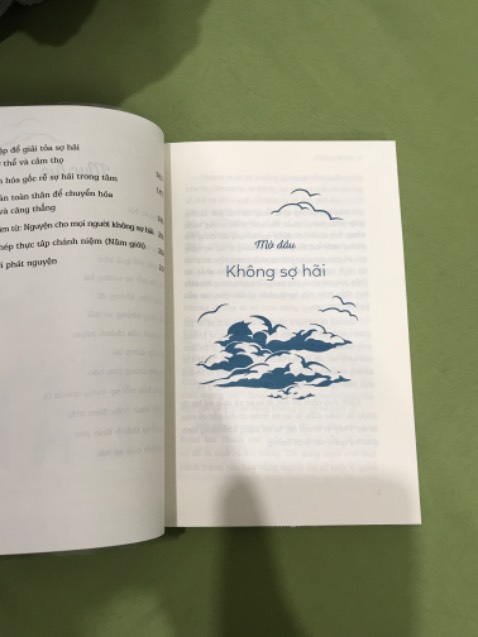"Khi không có lo sợ, ta sẽ có khả năng nhận rõ những mối liên hệ giữa ta với mọi người xung quanh. Khi không có lo sợ, ta sẽ có nhiều cơ hội để hiểu và thương. Không lo sợ, chúng ta thực sự tự do!"