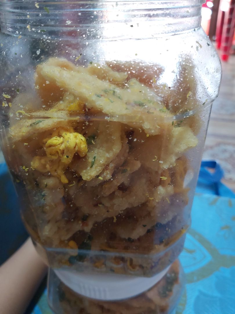 mấy bạn cẩn thận bi lua.com chay nat kho gà nát dụng ko thay kho gà đâu.mới nhận chưa ăn miếng gà nào luôn.