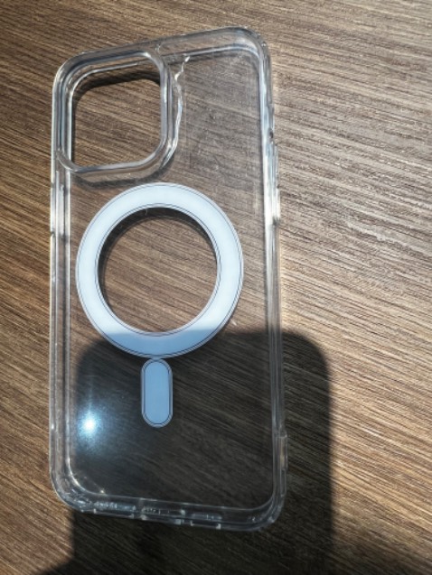 Chất lượng ốp nham nham nhở nhở mặt sau. Bong keo chẳng ra sao như hàng sida và *** Tàu. 150 nghìn cực kì tởm và xấu