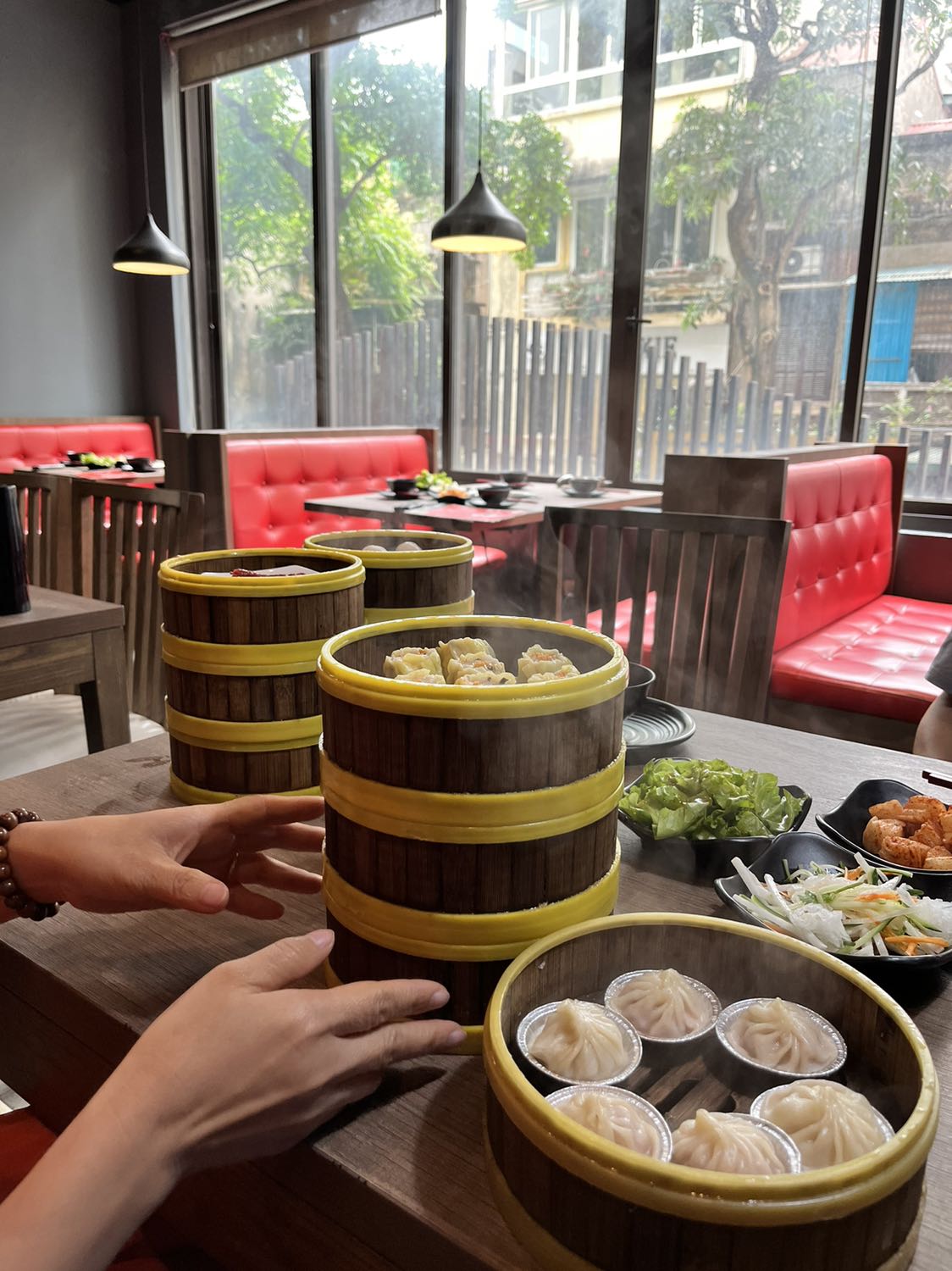 Siêu xinh luôn. Mình đi khoe khắp văn phòng:) nhìn đã thấy muốn vào bếp!!!!