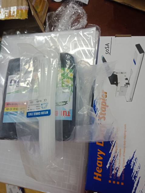 Chất lượng túi đúng với giá tiền. Nhà bán giao hàng nhanh