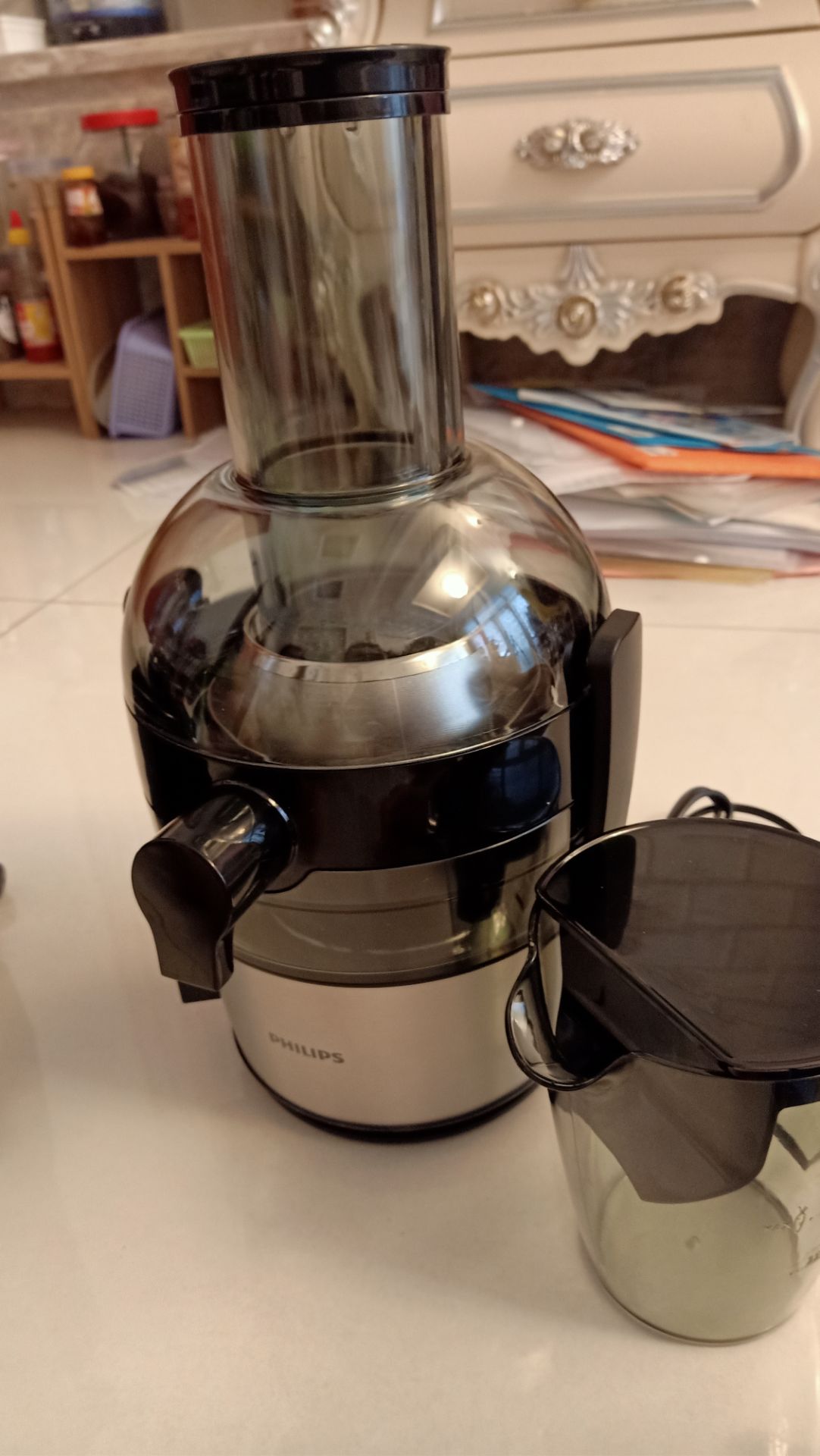 Shop đóng gói bao bì và bảo vệ hộp máy chắc chắn, thùng ngoài đẹp. Chưa sử dụng nên chưa đánh giá được độ bền nhưng rất đẹp và nhìn rất xịn xò. Thương hiệu tốt và bảo hành rõ ràng. Chat trả lời nhanh. Good!!!