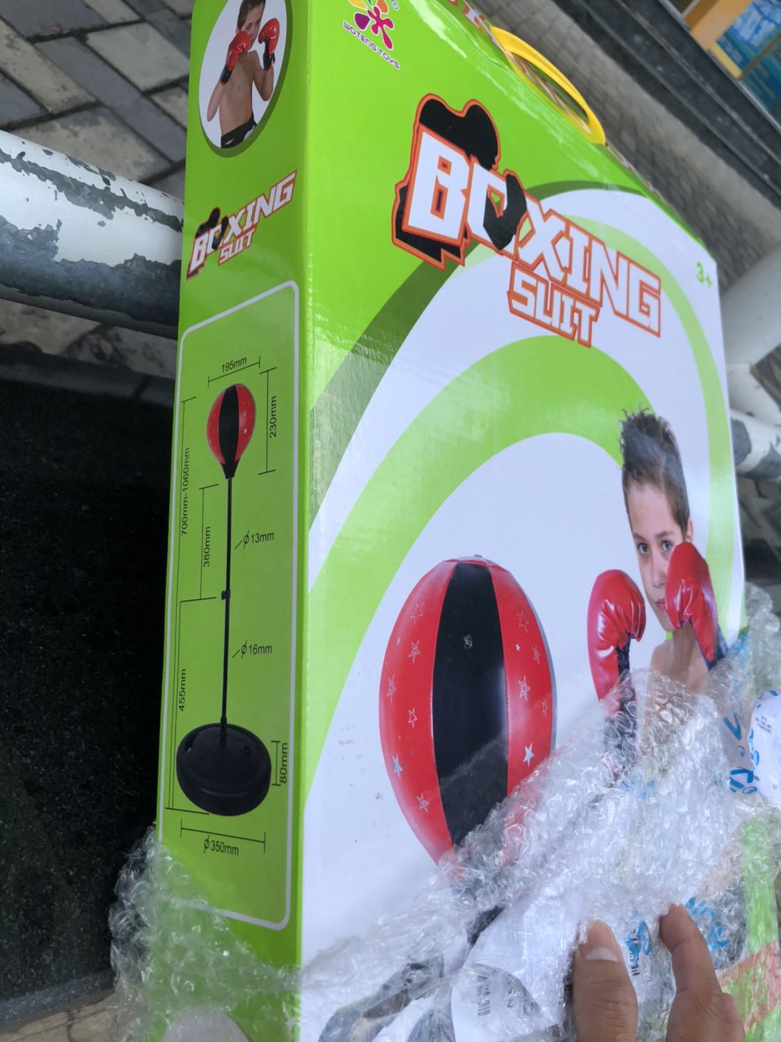 Giao hàng không đúng như mô tả, giao 2 lần vẫn ko đúng. Nên trả lại luôn. Mong Shop đăng bán cẩn thận hơn.