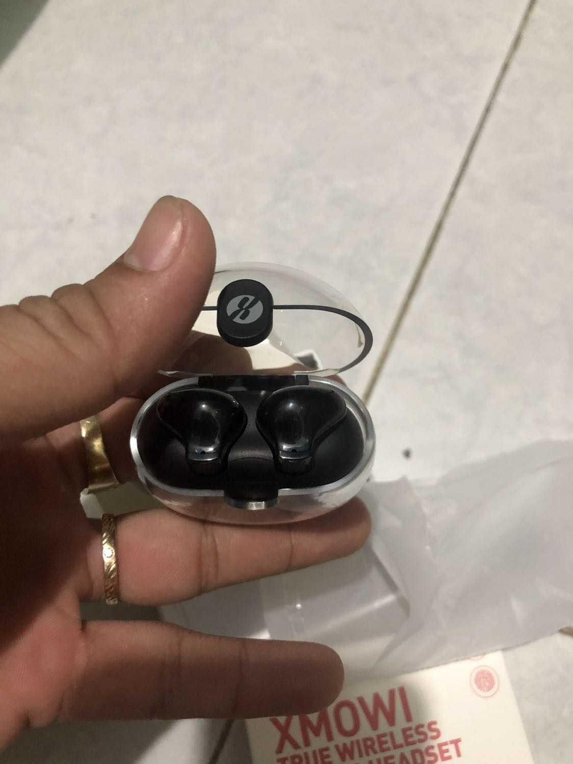 Hàng quá ok luôn. Đóng gói kĩ có chống sốc. Nghe êm tai hk bị chát. Sẽ ủng hộ típ.