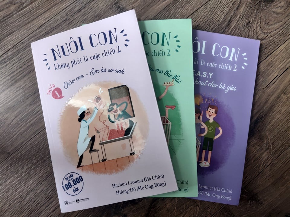 - Sách rất đẹp, cả bìa và giấy in đều tốt, chữ và hình rõ ràng sắc nét.
- Nội dung sách được nhiều người giới thiệu dành cho ba mẹ đang hoặc chuẩn bị nuôi con.
- Giá rẻ khi mua trọn bộ 3 cuốn.
- Giao hàng nhanh mặc dù trong mùa dịch.
 * Rất hài lòng với đơn hàng, cám ơn Phương Đông Books và TiKi