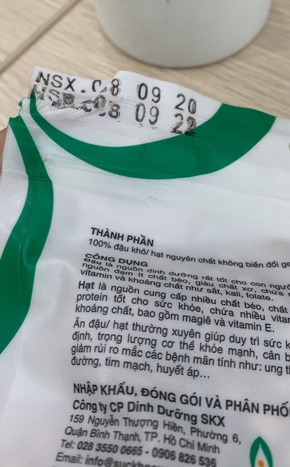 Loại này mình mua nhiều rồi khá ok. Mình toàn mua qua web chưa mua qua tiki. Thấy tiki giảm nên mua. Đậu này hơi khó ăn hơn đậu nành. Bùi bùi nhai như ăn hạt mít. Không hài lòng bao bì bị nhăn nhúm một xíu nhé. Còn lại chất lượng ok! Loại này mình mua nhiều rồi khá ok. Mình toàn mua qua web chưa mua qua tiki. Thấy tiki giảm nên mua. Đậu này hơi khó ăn hơn đậu nành. Bùi bùi nhai như ăn hạt mít. Không hài lòng bao bì bị nhăn nhúm một xíu nhé. Còn lại chất lượng ok!