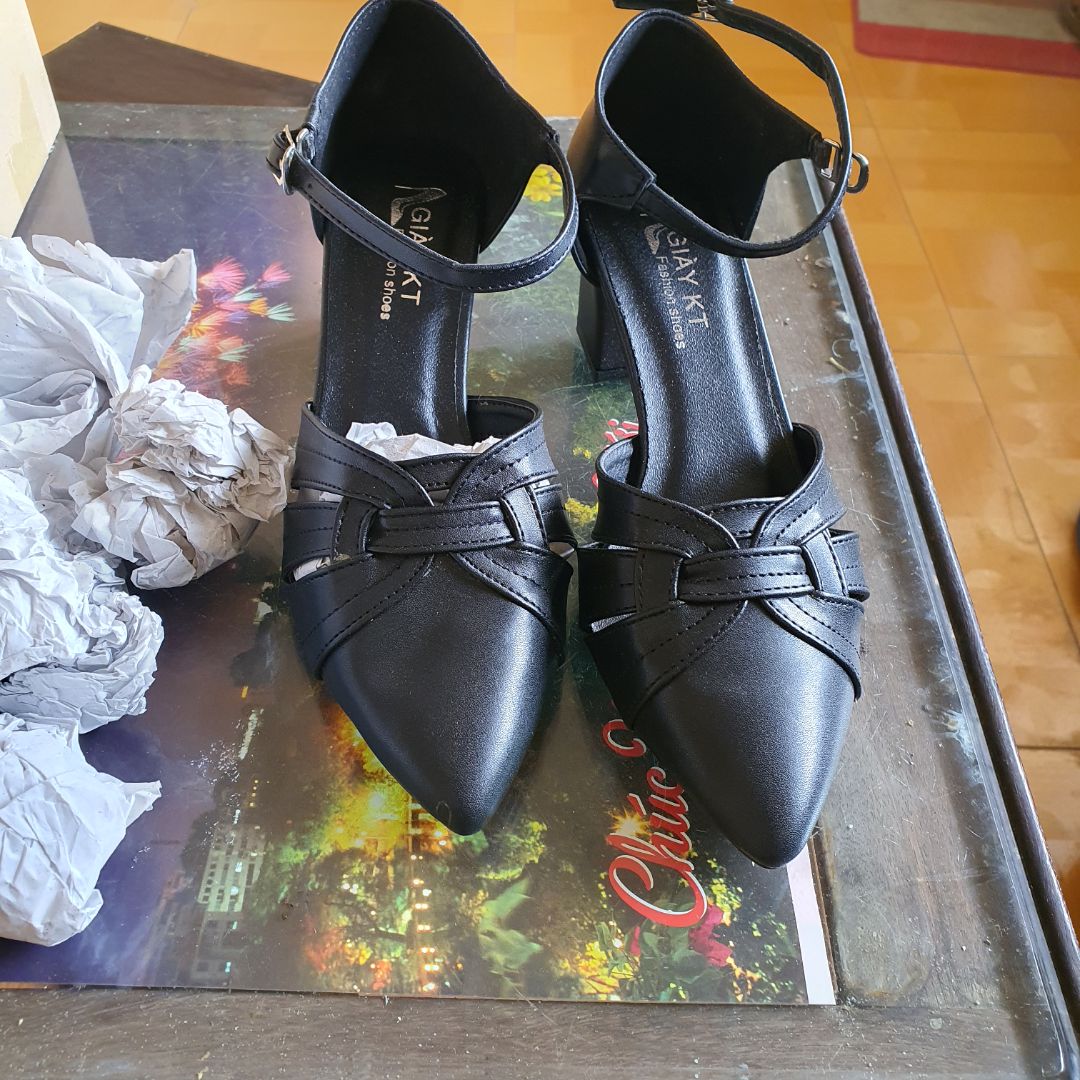 Hàng chuẩn như quảng cáo, chất lượng trong tầm giá,giao hàng nhanh nhân viên thân thiện  cho shop 5sao