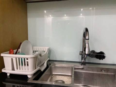 Cái kệ chất lượng cực kỳ,Nhựa cứng cáp, đẹp, ko trầy xước / chuẩn hàng công ty, shop tư vấn nhiệt tình, giao hàng siêu nhanh