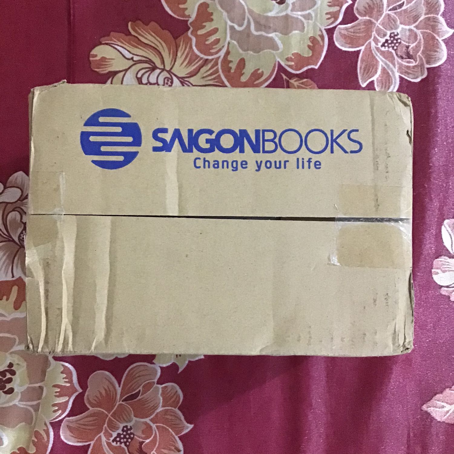 Sách mới,thêm quà tặng sách bất ngờ. Giá cả tốt. Giao nhanh. Tks saigonbooks !