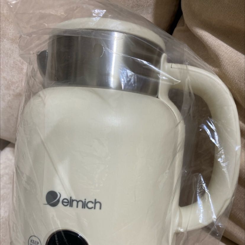 Thiết kế đẹp, sang trọng. Rất hài lòng với sản phẩm này của elmich. Bảo hành đến 2 năm. Mua hàng qua TIKI rất tuyệt vời, giao nhanh hoả tốc chỉ sau 2 giờ đặt hàng. Tiki Trading xứng đáng 5 sao.