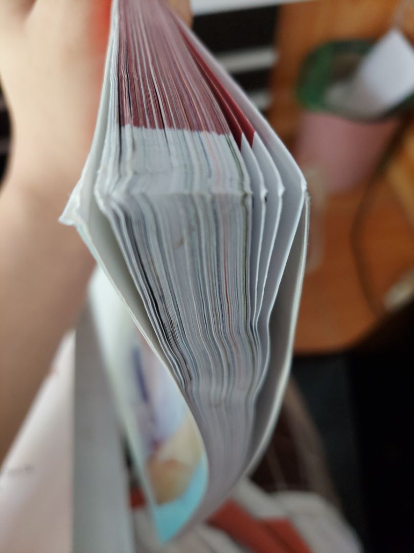 sách vận chuyển về đóng gói sơ sài hộp hàng còn bị bục nx ạ kiểu nhue bị khoét ,sách bên trong thì cảm giác bị cũ