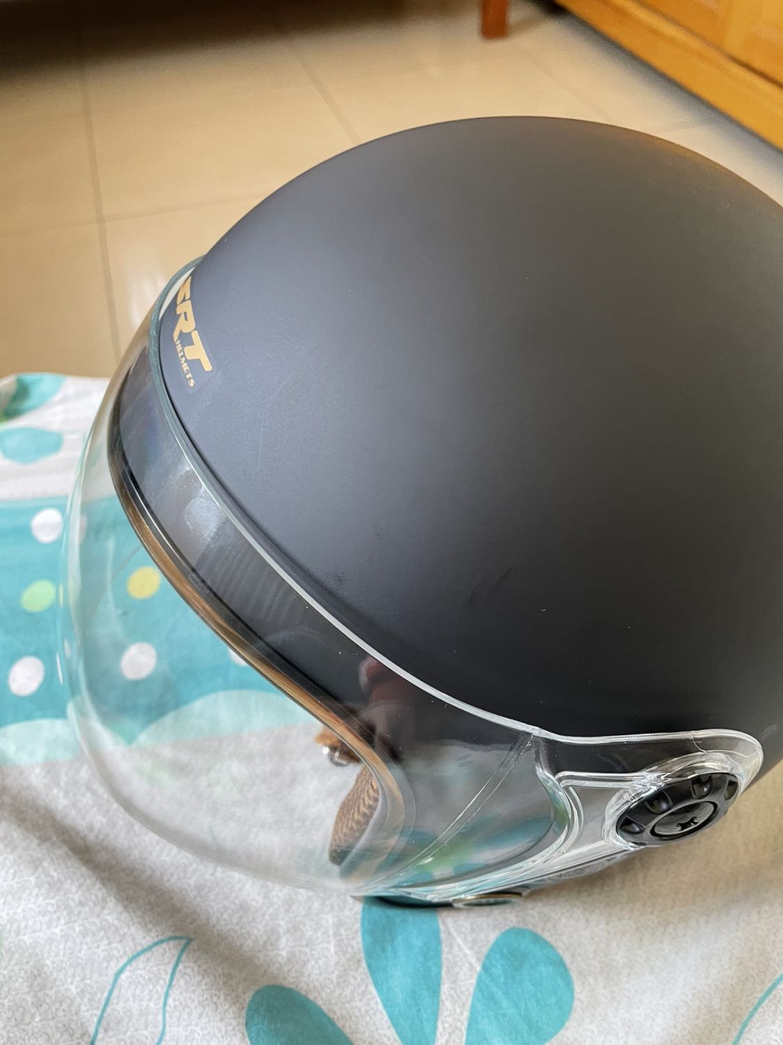 Giao nhanh nón đẹp nhưng có điều bị trầy xước nhẹ