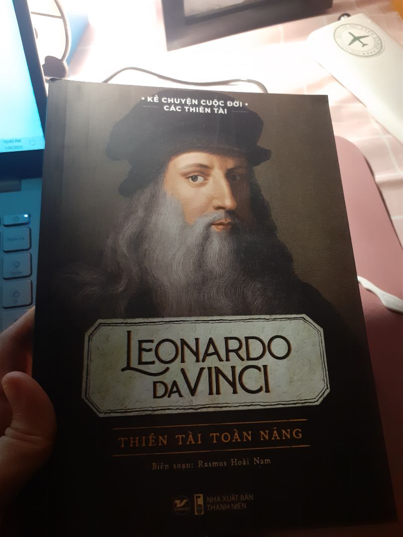 ok. ok đó. có 1 cuốn mua còn miễn ship. cơ .à đóg gói max kĩ. ok lứm