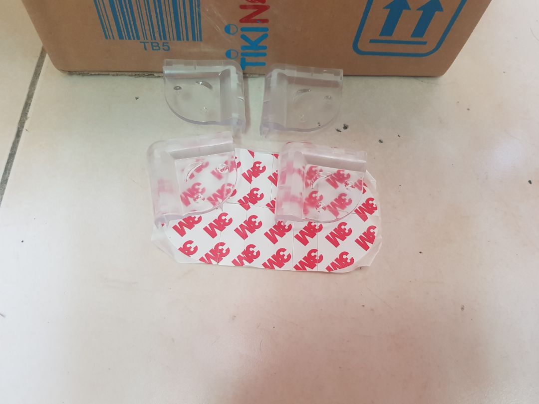 Đã ướm thử các cạnh thấy rất OK, có keo dán kèm theo rất đầy đủ.