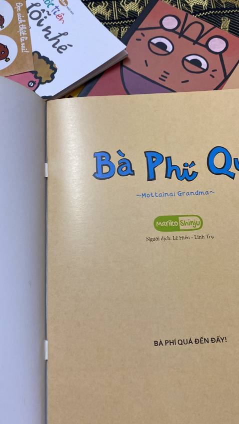Bìa sách đẹp,màu sắc bắt mắt,giấy dày dặn,mực in rõ nét không bị lem nhoè
