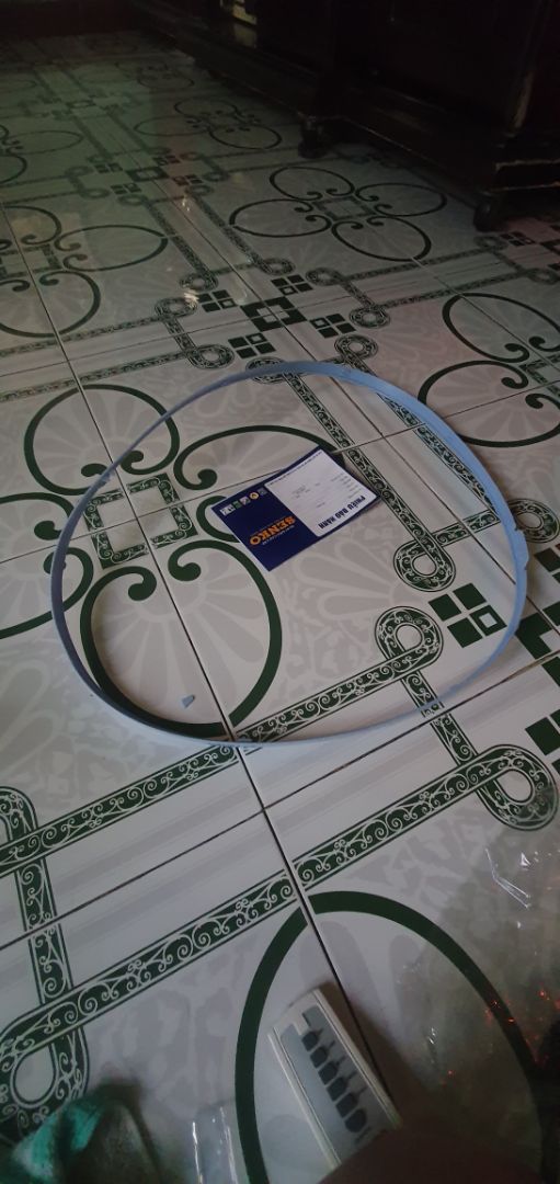 Mọi thứ đều ok nhưng cái này thì k ổn tí nào. Nên qua ktra và đổi sớm giúp mình k thì k có quạt mà quạt mất ?. chưa kế qua tết mình vô lại Sài Gòn rồi hàng để ở nhà thầy u có tuổi k bít ji mà đổi trả ?. làm ơn đổi hàng sớm đi (mình alo tổng đài ùi) ????