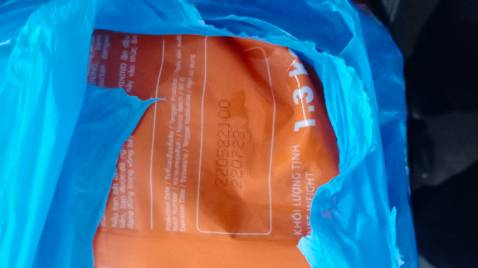 Sản phẩm đúng mẫu, có Chat vơi Shop nên được quà tặng kèm... Sẽ ủng hộ Shop lần sau