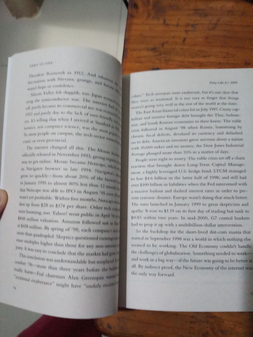 Đóng gói sản phẩm cẩn thận, nhà sách giao hàng nhanh. nội dung sách dễ đọc và khá hay.