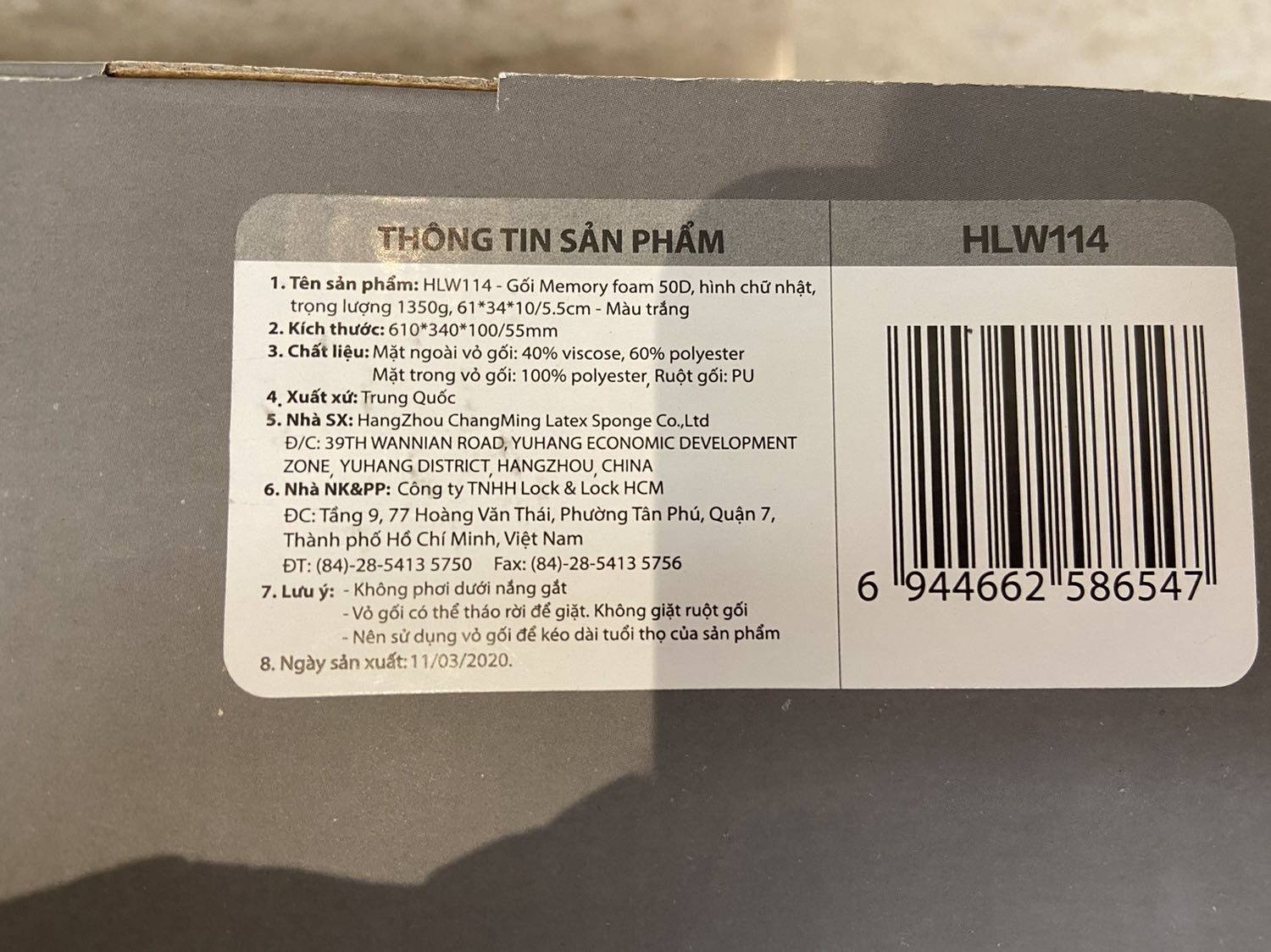 Đã nhận sản phẩm do Tiki giao. Thật là chán với dịch vụ giao hành nhanh trong 3h - mình đặt lúc 15h chiều hôm qua - Tiki thông báo giao trước 19h vậy mà chờ mãi đến 11h đêm luôn Cả nhà ah
Mãi đến 15h ngày hôm nay mới nhận được sản phẩm - ship giao nhanh không hề rẻ - 48,000 vnd
Sản phẩm này mình mua tặng sinh Nhật bạn của mình tối qua vậy mà nay mới nhận. Đành tặc lưỡi tặng muộn
Đề nghị Tiki chỉnh đốn lại dịch vụ giao hàng nhanh nhé
Cám ơn. Sản phẩm này không có gì chê Cả vì mình đã mua 5 cái trong store rổi