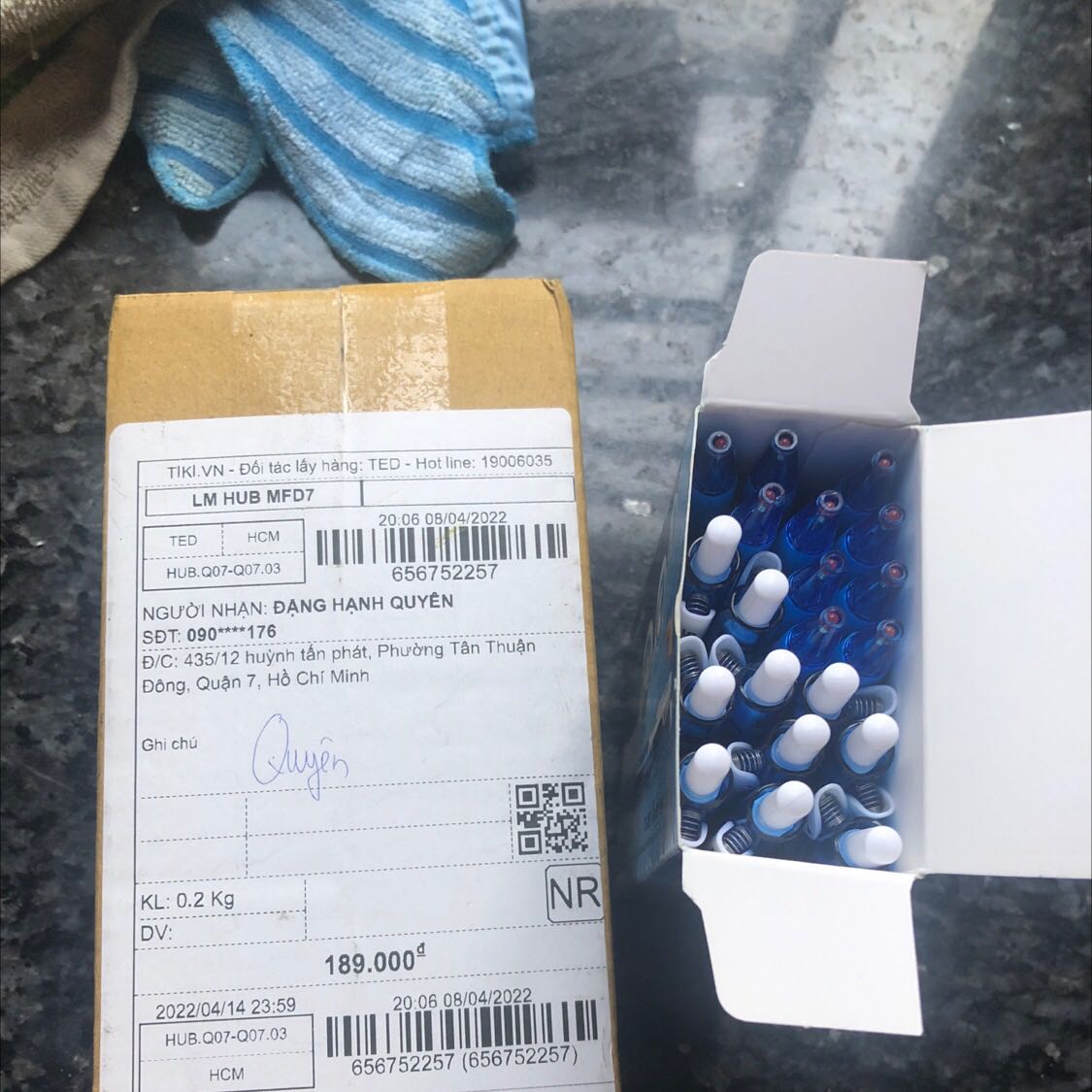 Mua 3 combo là 30 cây giá 189000 mà shop giao hộp có 20 cây và vẫn thu 189000. Ko hiểu là sao