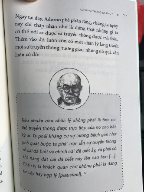 "Rất có thể, đối với mỗi công dân của thế giới ảo, thế giới thực ắt sẽ không thể chịu đựng được, nó ắt sẽ làm cho họ bị tổn thương rất nhiều"

"Mỗi người ngày nay, không ngoại trừ một ai, đều cảm thấy mình quá ít được yêu thương, bởi ai cũng quá ít yêu thương"

Việc con người hiện đại đánh mất đi năng lực yêu thương của mình, theo Adorno, là Hậu Quả Trực Tiếp của xã hội Hàng Hoá và Tiêu Dùng.

#adorno #triethoc #lythuyetphephan #bienchungphaphudinh #bienchungphap
