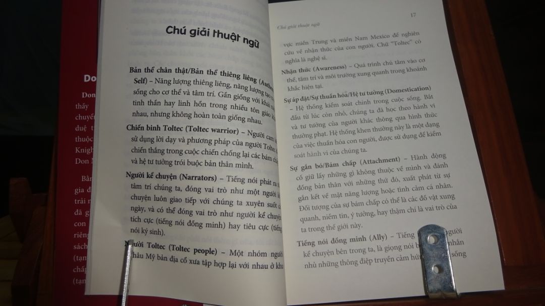 Cảm ơn tác giả sách nha. Cảm ơn Tiki nữa , mình tiếp thu một lượng kiến thức🐜🐜🐜 lớn như vậy mà có 💯k à lại còn free 🆓ship nữa. Không còn gì bằng. Hàng giao quá nhanh luôn