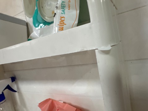 Hàng nhựa bình thường, ko chắc chắn, góc cạnh không đẹp, bén cẩn thận xước tay