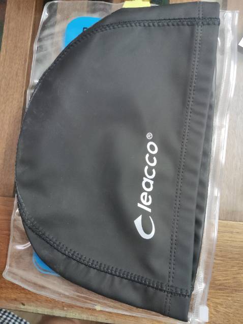 Mũ đội rất vừa.và ôm đầu. Chất liệu vải co giãn rất dễ sử dụng