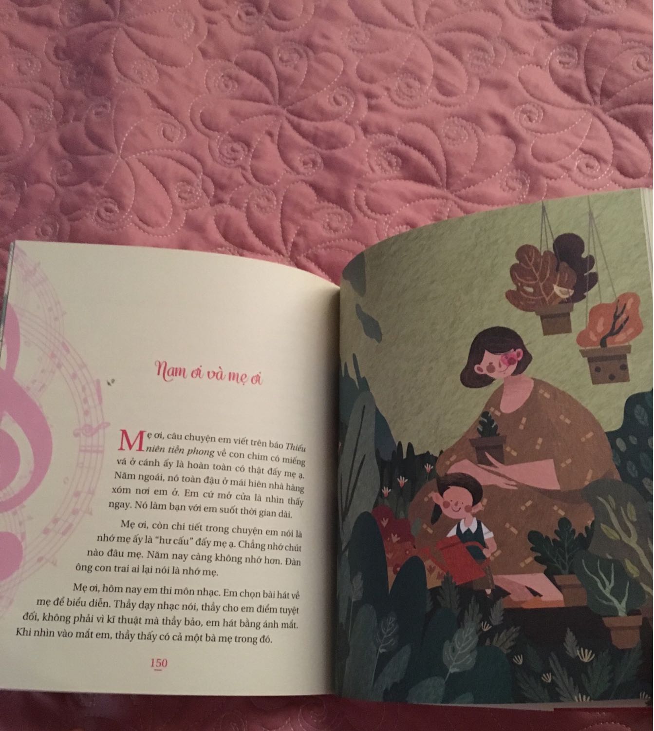 Sách siêu hay! Siêu đẹp! Không thể chê điểm nào! 
Hihi! Đây là 1 trong những cuốn m thấy đáng đồng tiền bát gạo, cả hình ảnh, chất liệu, nội dung.
So good!