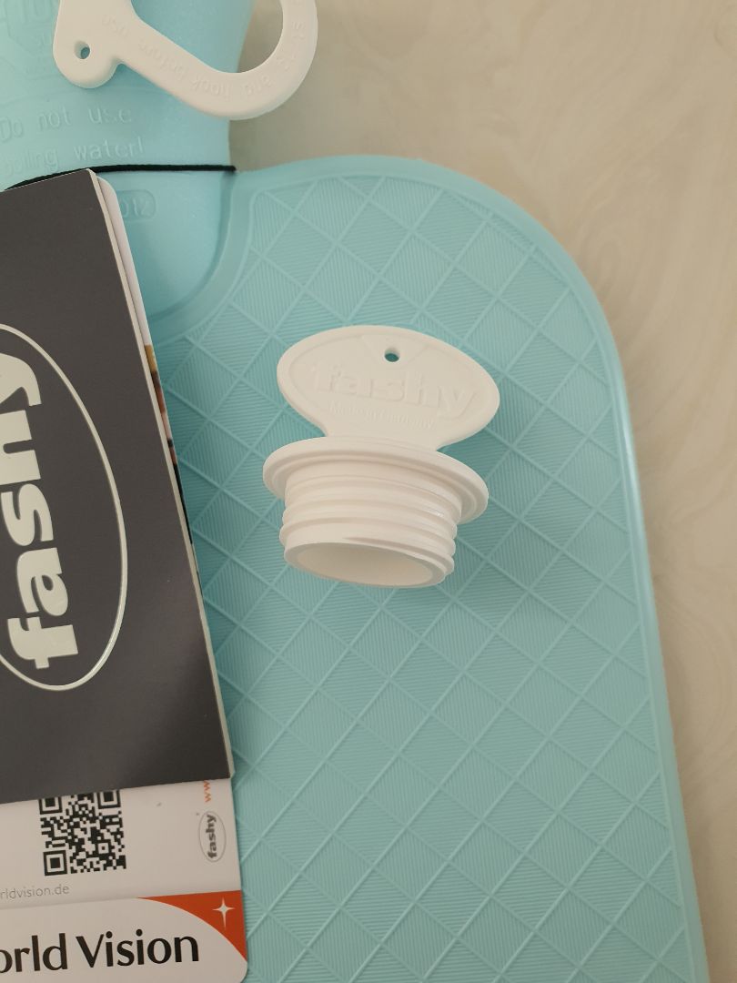 Shop giao hàng rất nhanh.
Sp cầm chắc tay, khác hẳn những loại rẻ đã từng dùng. Đáng tiền mua