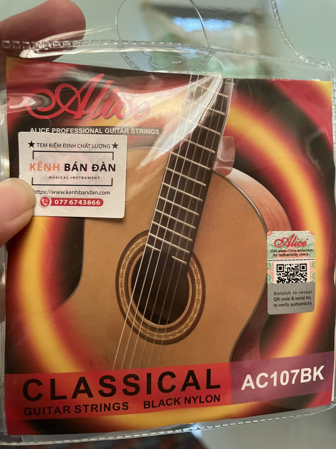 Hàng về như hình. Giao hàng nhanh. Đặt 1 ngày là có. Gắn vô đàn chất lượng ổn