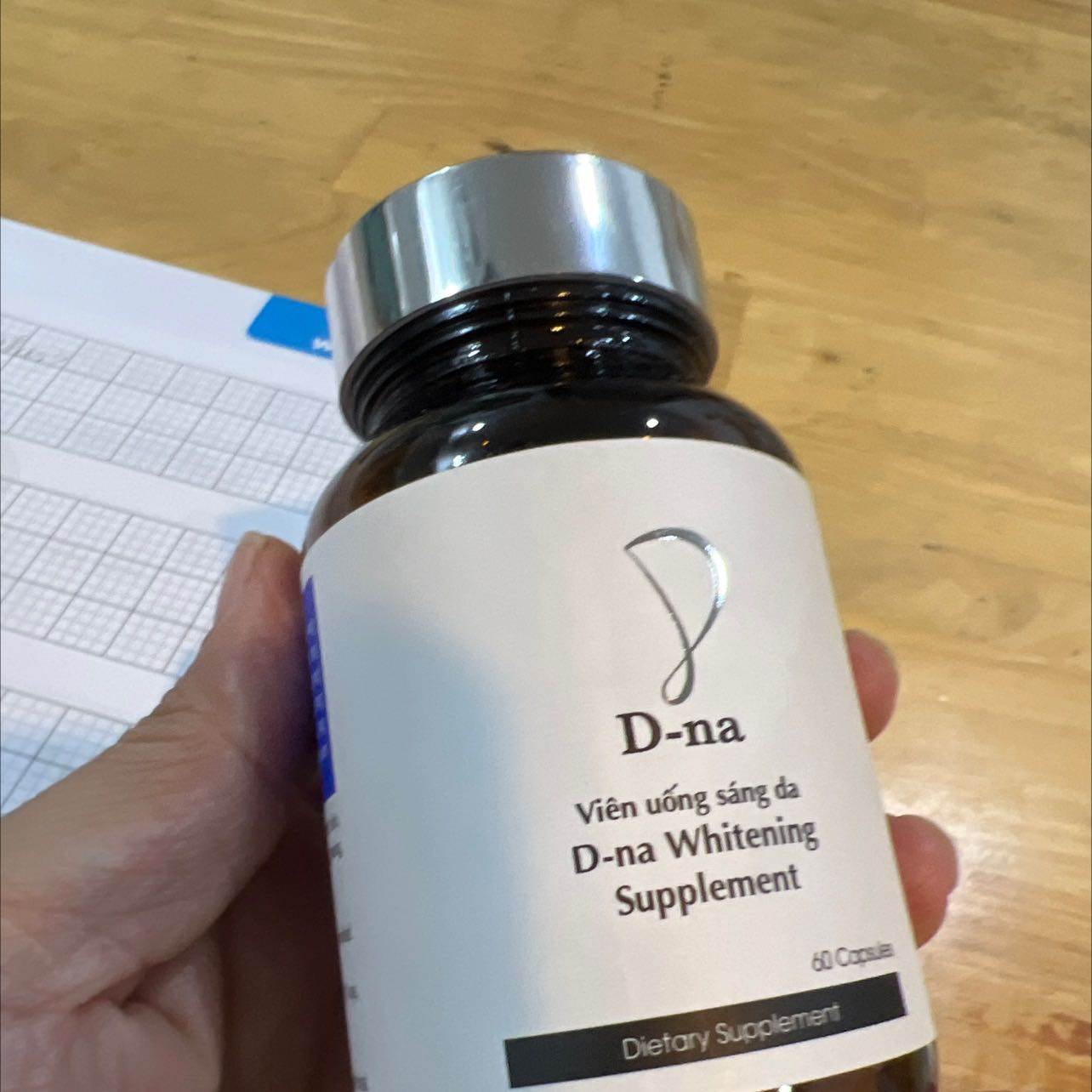 Sản phẩm đựng trong lọ thuỷ tinh rất ok. Mình chưa uống nên chưa biết hiệu quả như nào. Hy vọng sẽ tốt như quảng cáo