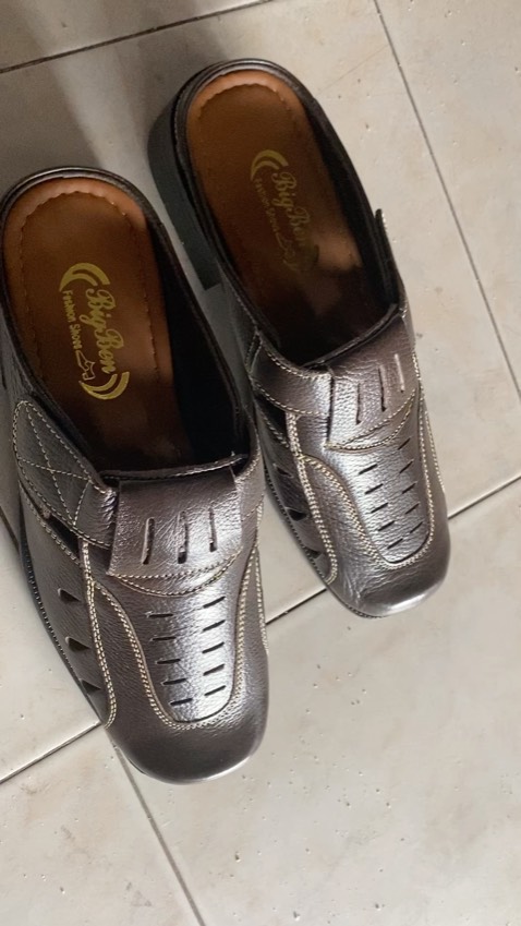 Nhìn rất đẹp OK để dùng một thời gian hẳn biết được chất lượng