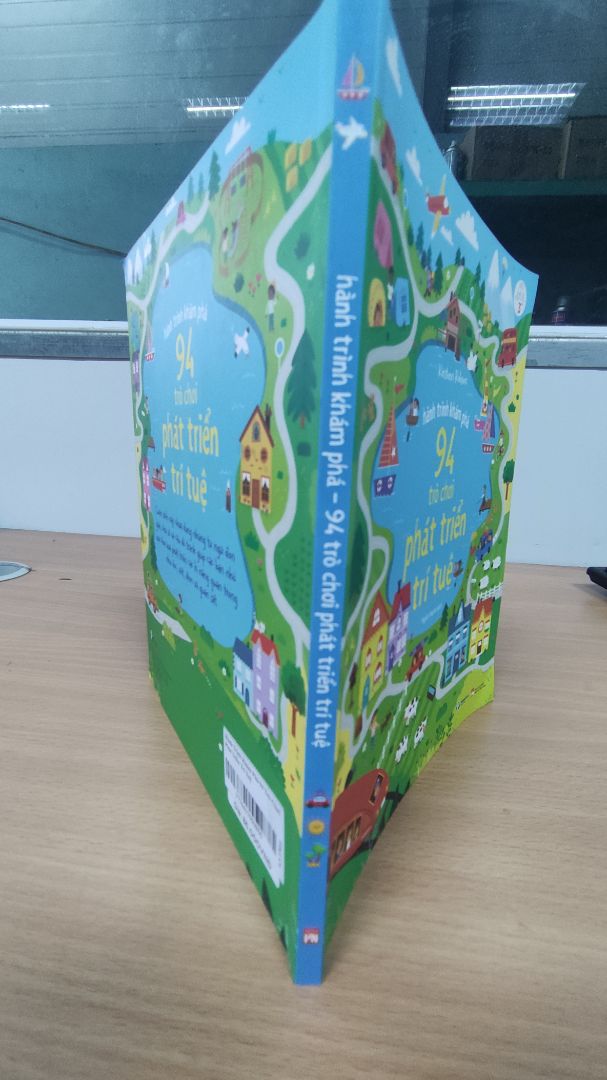 Sách rẻ lại còn được tặng coupon mua sách nữa.
chất lượng sản phẩm rõ nét, hình ảnh minh hoạ thú vị, các trò chơi đa dạng được dịch từ sách quốc tế giúp trẻ phát triển tư duy, hạn chế xem tv máy tính khi nghỉ dịch ở nhà