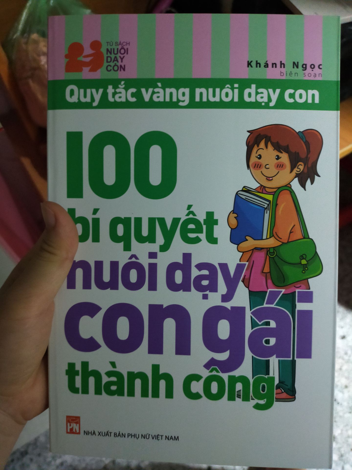 đây thật sự là cuốn mình cần để dạy con gái ,chua đọc hết nhưng sơ bộ đọc về nội dung rất hay