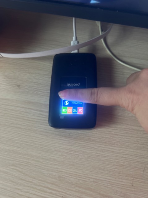 Kết nối ổn định, nhỏ gọn, cầm chắc tay, dễ cài đặt. Anh em nên vào đọc hướng dẫn cài đặt trên website để chỉnh theo ý mình nha 🥰