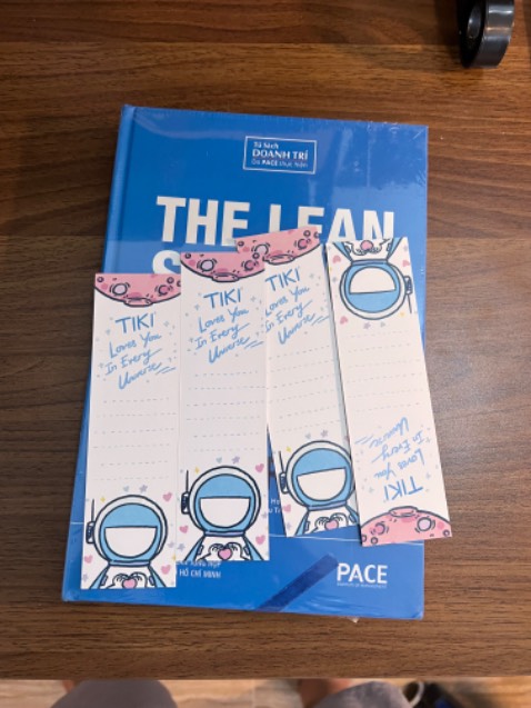 Sách Bìa Cứng rất đẹp, truyền cảm hứng đọc. Tiki đóng hàng chuyên nghiệp, bọc kiếng chỉnh chu