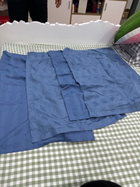 Mua vỏ gối ôm mà giao bao gối thường. Tin tưởng shop nên ko kiểm tra hàng . Thất vọng